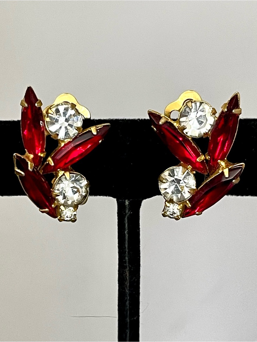 Vintage Ruby Red Rhinestone Clip Earrings Gold Tone MCM Retro Mod Glam 1960s EUC